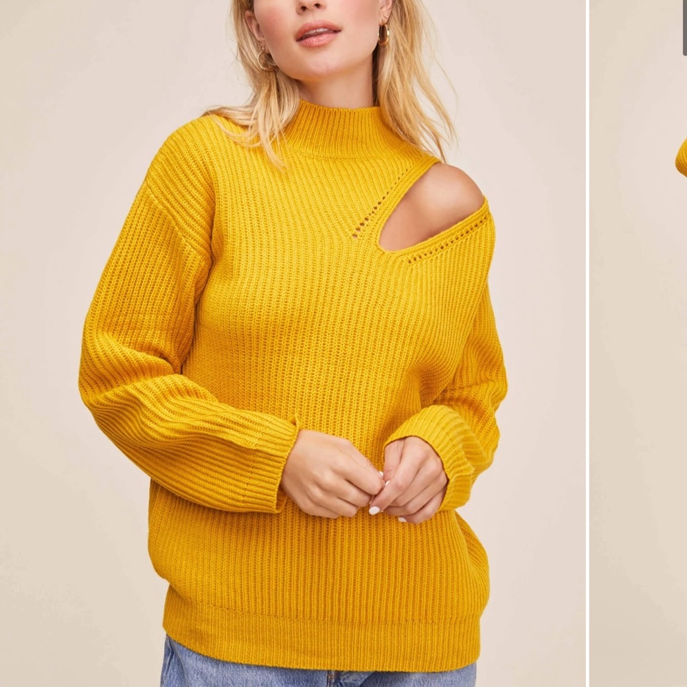 ASTR CUTOUT TURTLENECK SWEATER